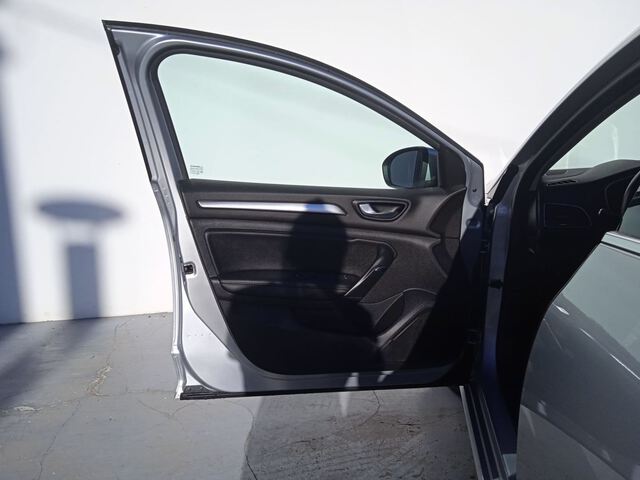 Inside Mégane Sport Tourer Diesel  Gris Highland