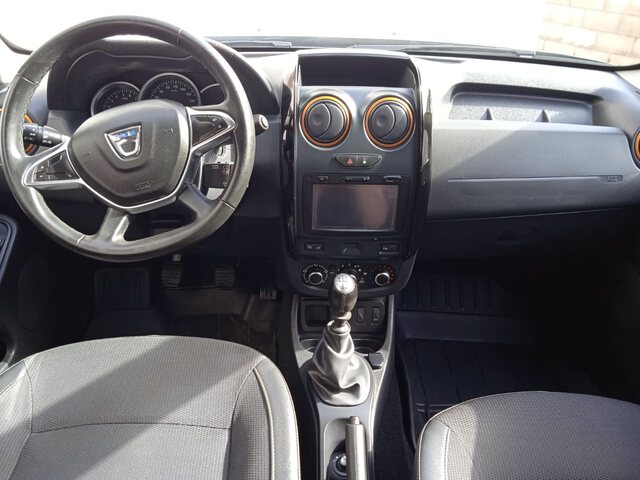 Inside Duster Diesel  Gris Cometa