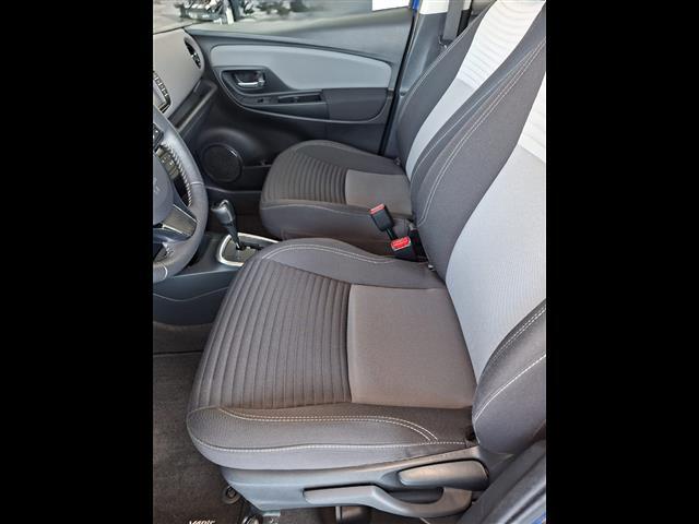 TOYOTA Yaris 00753235_VO38013074