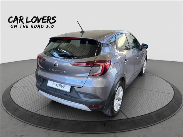 RENAULT Captur 05256039_VO38013034