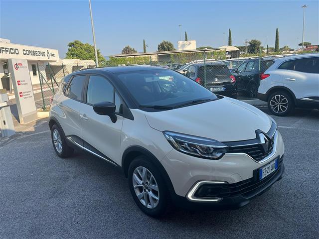 RENAULT Captur 02640727_VO38043366