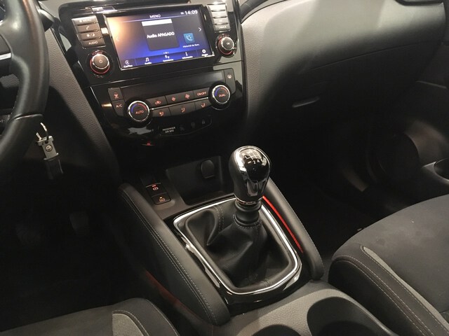 Inside Qashqai Diesel  Rojo Sóildo