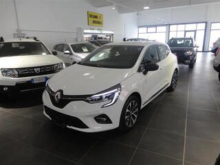 RENAULT Clio V 2019 00049709_VO38043858