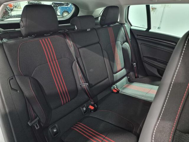 Inside Mégane Sport Tourer Híbrido Enchufable  Blanco