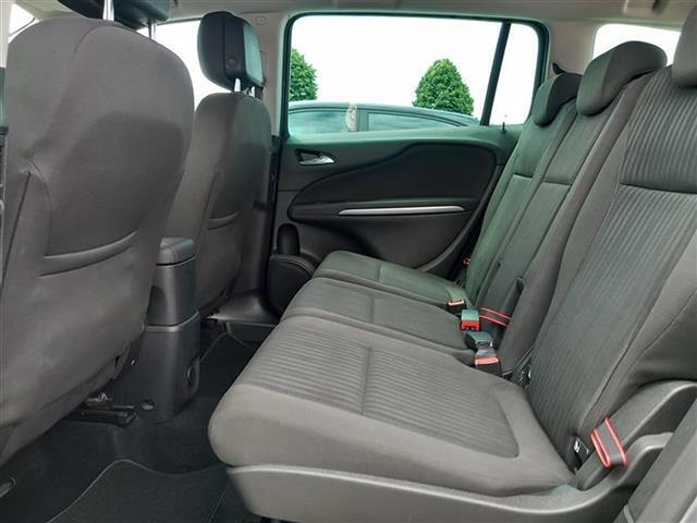 OPEL Zafira IV 2017 01251463_VO38043211
