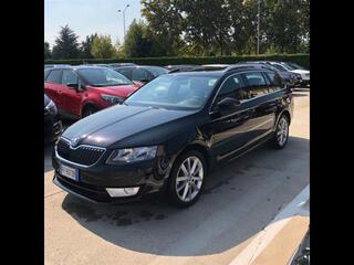 SKODA Octavia SW 01022194_VO38023216