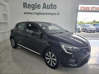 RENAULT Clio 04996422_VO38013058