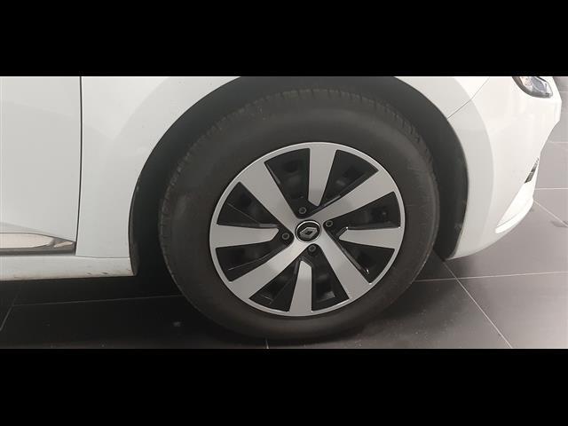 RENAULT Clio V 2019 00006626_VO38033579