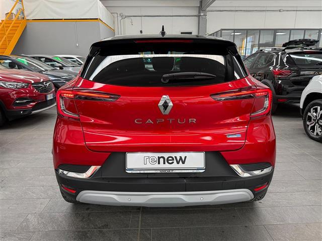 RENAULT Captur 00015754_VO38023184