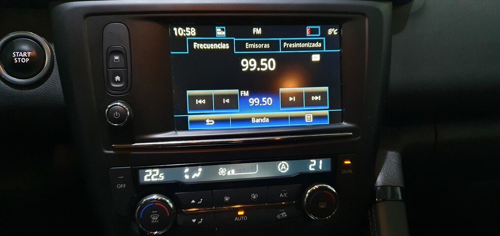 Inside Kadjar Diesel  Blanco Glaciar