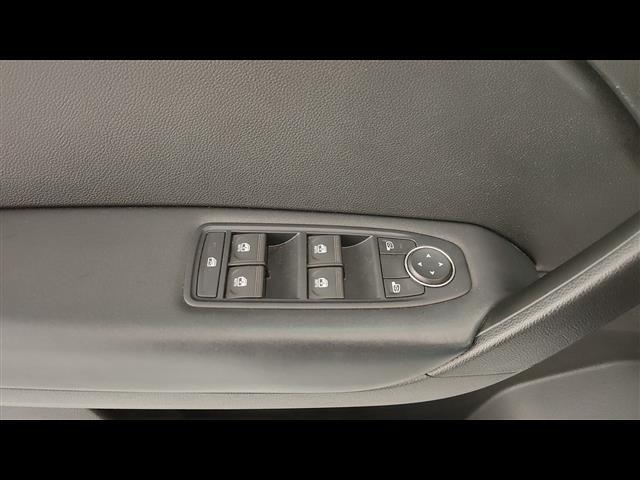 RENAULT Captur 00973661_VO38023732