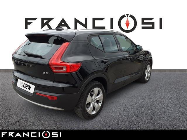 VOLVO XC40 00025015_VO38013018