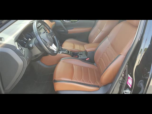 NISSAN X Trail 00952331_VO38013353