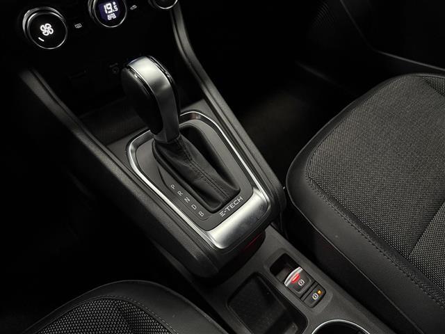 RENAULT Captur 00015741_VO38023184