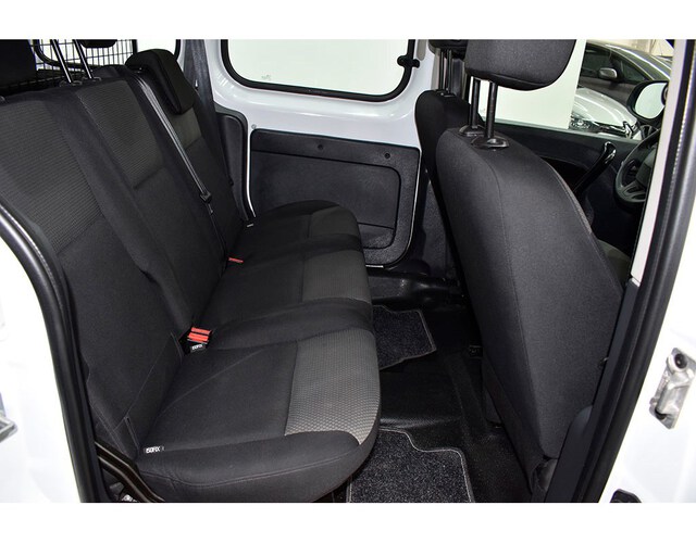 Inside Kangoo Combi Diesel  Blanco