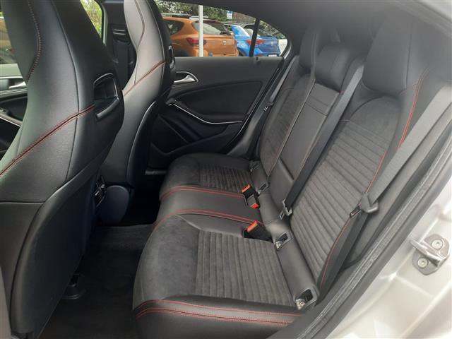 MERCEDES Classe A 02640151_VO38043366