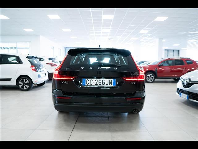 VOLVO V60 II 2019 40001231_VO38053400