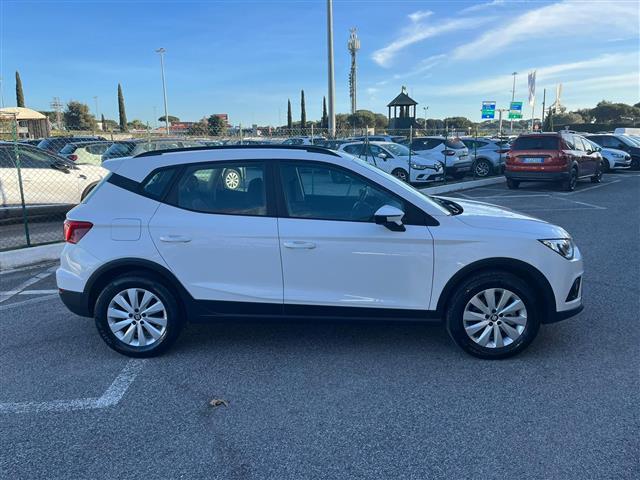 SEAT Arona 2017 02640656_VO38043366