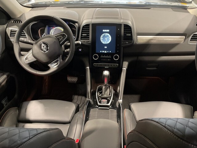 Inside Koleos  Negro