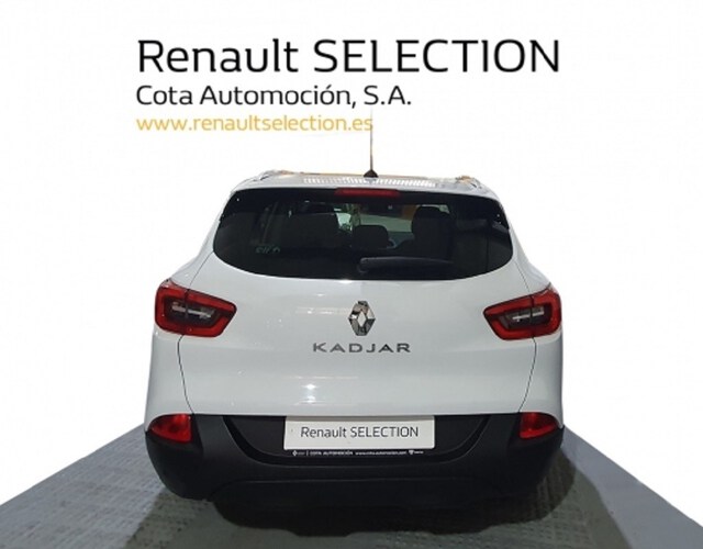 Outside Kadjar Diesel  Blanco Glaciar
