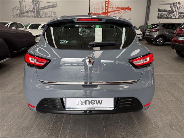 RENAULT Clio 00011765_VO38023184