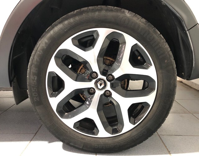Outside Captur  Gris