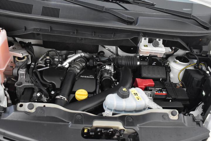 Inside NV200 Furgón Diesel  Blanco