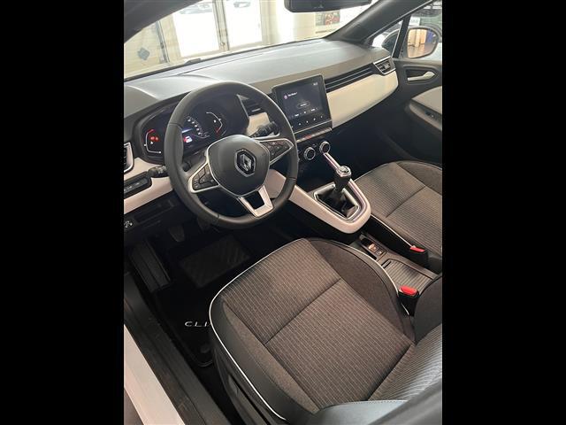 RENAULT Clio V 2019 00023942_VO38013404
