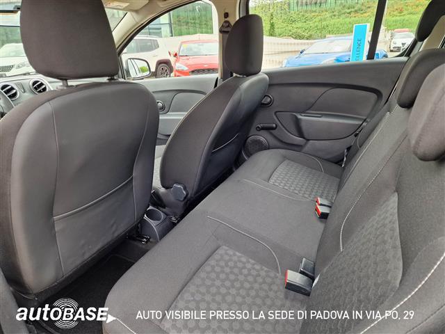 DACIA Sandero 01090799_VO38013498