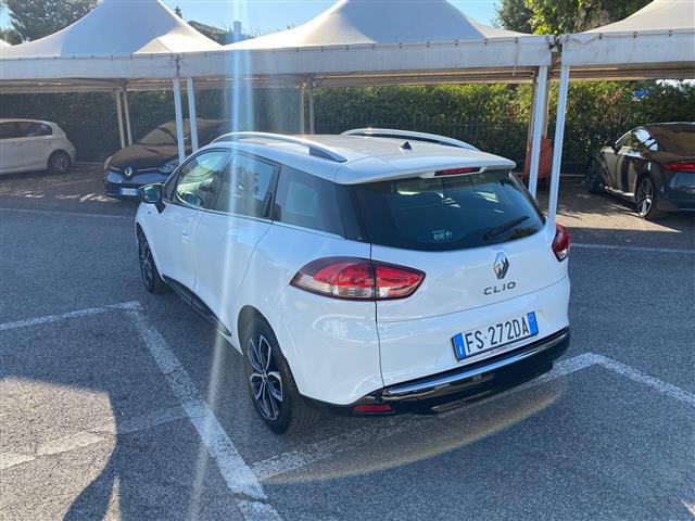 RENAULT Clio Sporter 02640112_VO38043366