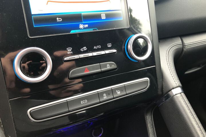 Inside Koleos Diesel  Blanco Artic