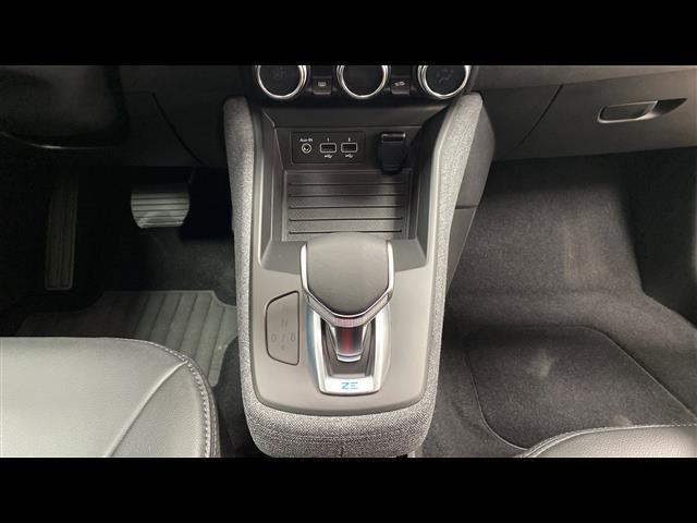 RENAULT Zoe 2020 00335654_VO38013550