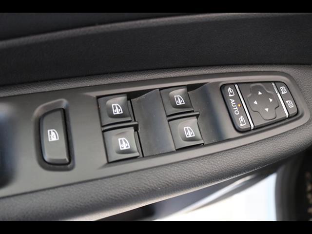 RENAULT Captur I 2017 00552435_VO38013066