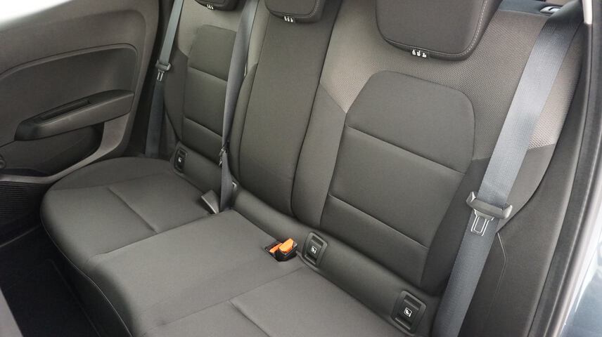 Inside Clio  Gris Titanium