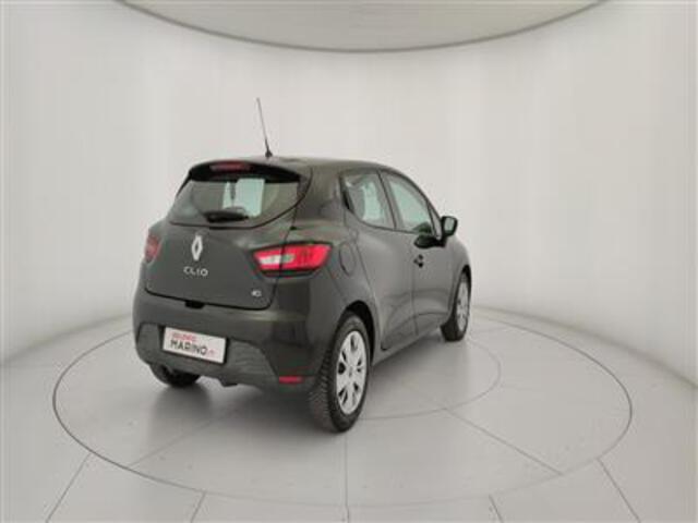 RENAULT Clio 02705256_VO38033952
