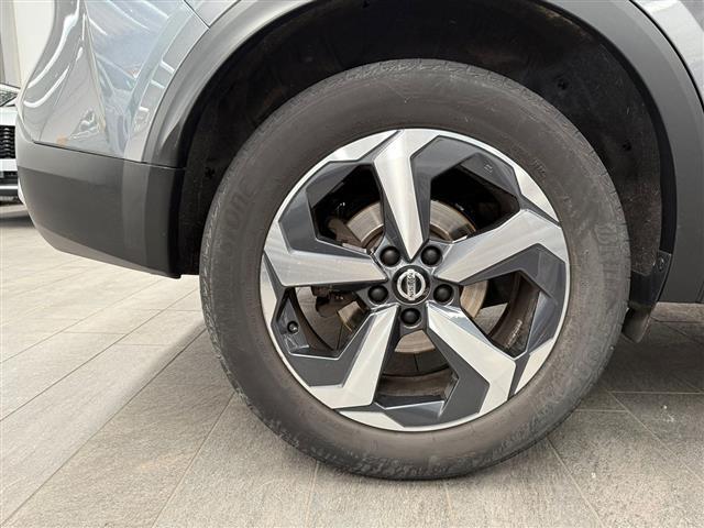 NISSAN Qashqai 00016139_VO38023184