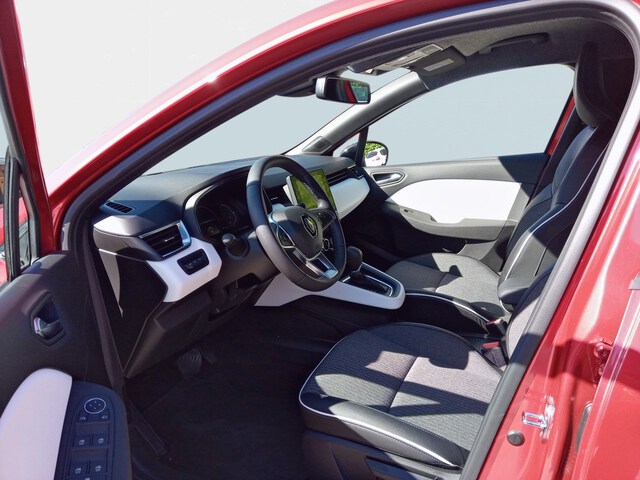 Inside  Clio  rojo deseo