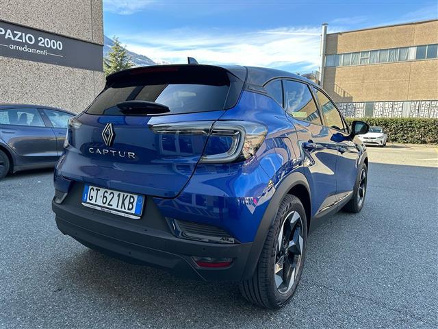 RENAULT Captur II 2024 00025873_VO38013404