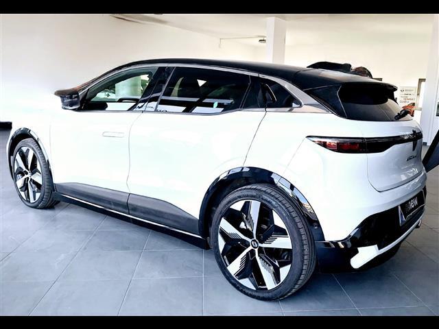 RENAULT Megane 00814110_VO38013074