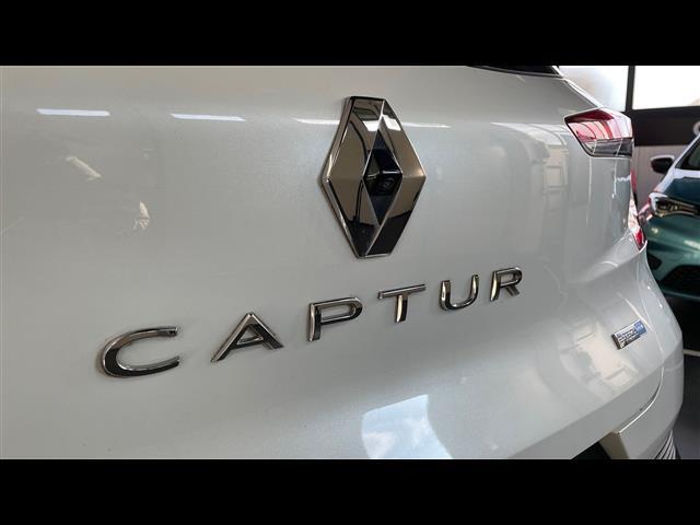 RENAULT Captur 00421289_VO38023217