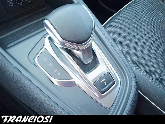 RENAULT Captur 00023589_VO38013018