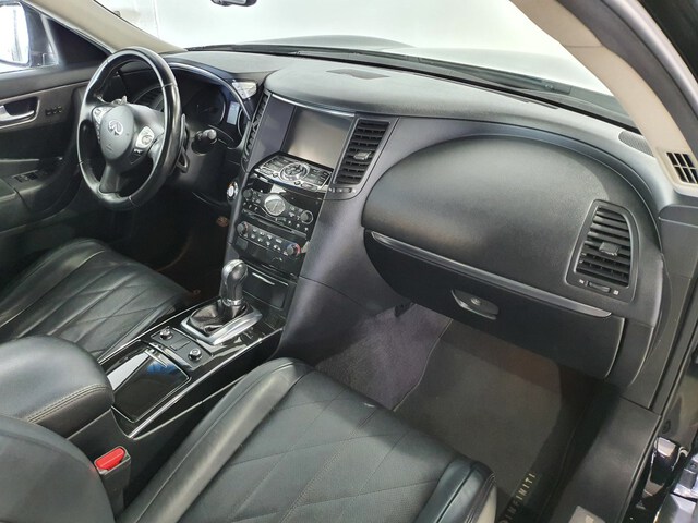 Inside QX70 Diesel  Black Obsidian