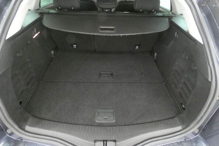 Inside Mégane Sport Tourer Diesel  Gris Titanium
