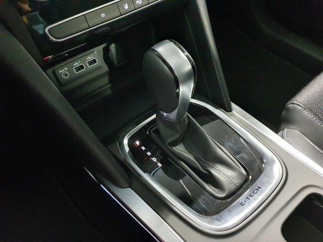 Inside Mégane Sport Tourer Híbrido Enchufable  Gris Highland