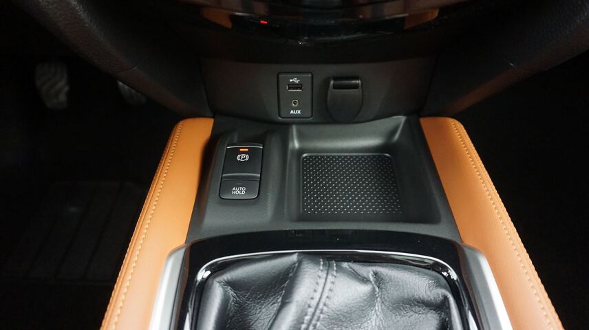 Inside X-Trail Diesel  Gris