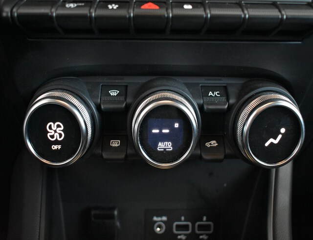 Inside Captur  NEGRO