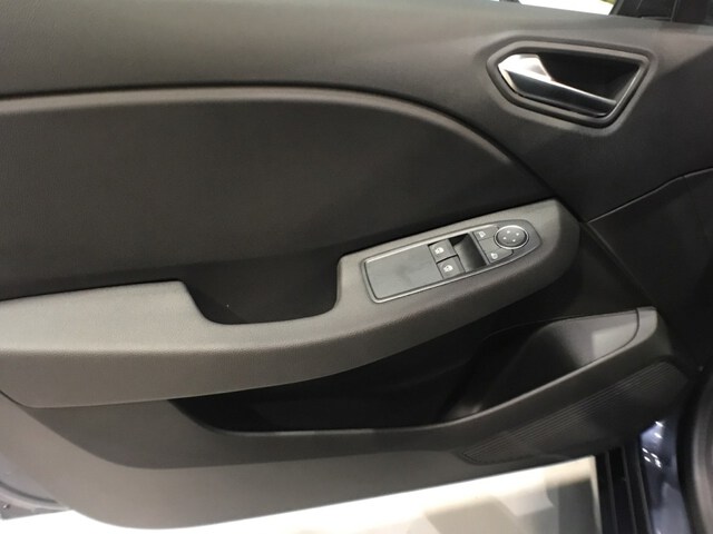 Inside Clio  Gris Titanium