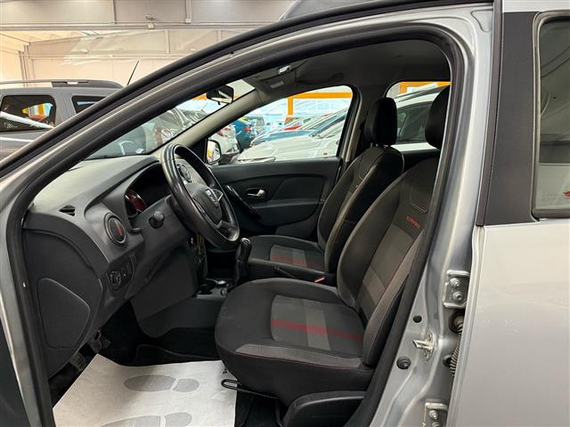 DACIA Sandero  Stepway 00014725_VO38023184
