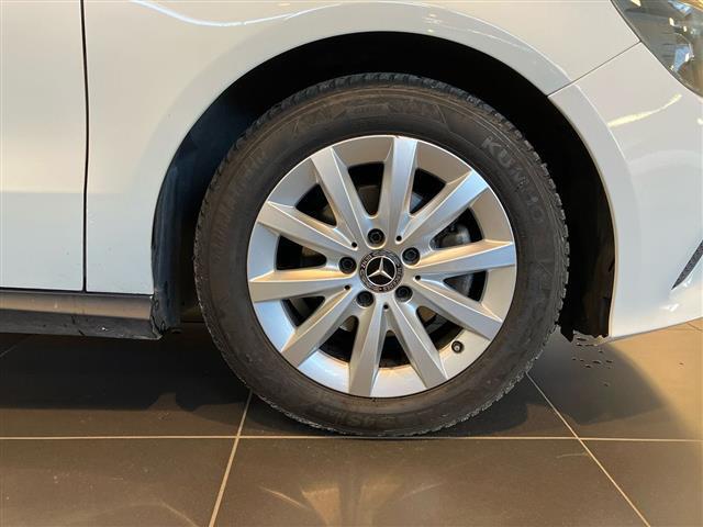 MERCEDES Classe A 00985019_VO38023207