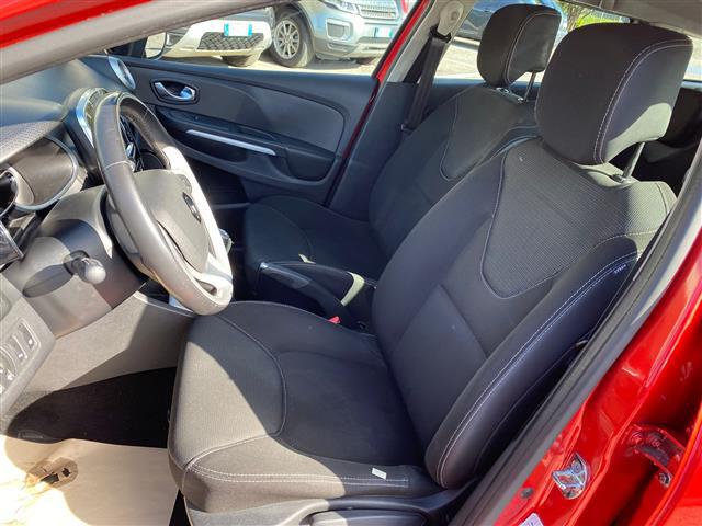 RENAULT Clio 02640933_VO38043366